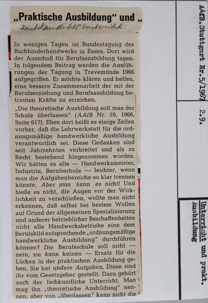 Große Abbildung Nr.1: 121-557 Fachdokumentation.: (Buchbinderei)