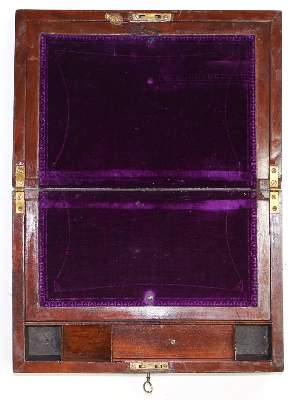 Bild Nr.2: 121-1454 Schreibschatulle England: (Varia)