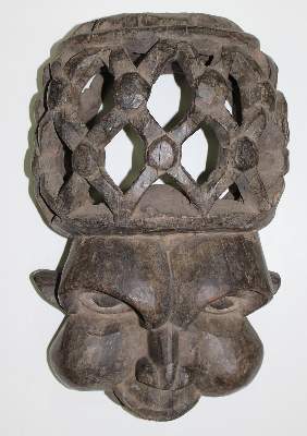 Bild Nr.2: 121-1504 Helmmaske Bamum: (Afrika, Sammlung Nerlich München)