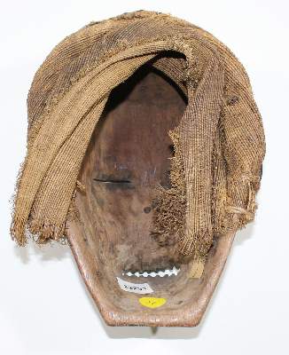 Bild Nr.3: 121-1522 Maske der Tschokwe Zeire.: (Afrika, Sammlung Nerlich München)
