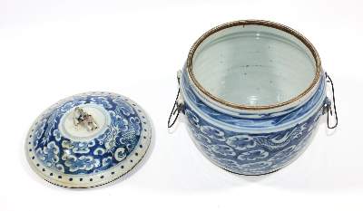 Bild Nr.2: 121-1557 China Deckelgefäß.: (Asiatika)