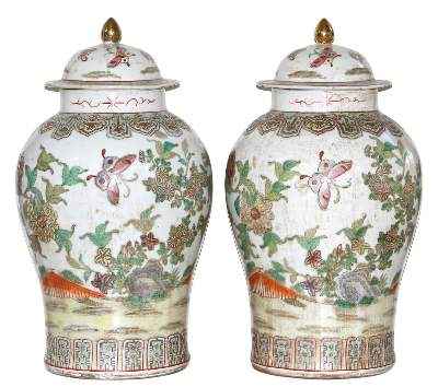 Bild Nr.1: 121-1558 China Paar Deckelvasen: (Asiatika)