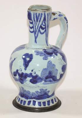 Bild Nr.2: 121-1661 Enghalskrug, 18.Jhdt.: (Porzellan u. Keramik, Krug, Delft)