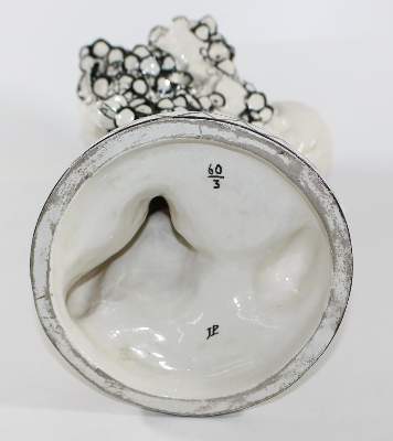 Bild Nr.4: 121-1673 Michael Powolny gr. Putto: (Porzellan u. Keramik)