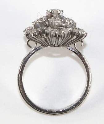 Bild Nr.2: 121-1730 Brillantring 750 WG.: (Schmuck, Ringe)