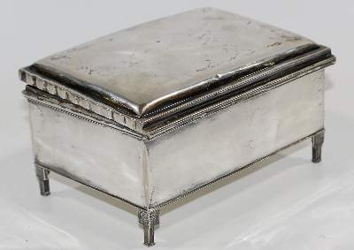 Bild Nr.4: 121-1753 Leipzig? Schmuckdose: (Silber)