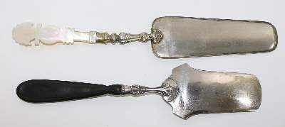 Bild Nr.2: 121-1758 Paar prächtige Tortenheber: (Silber)