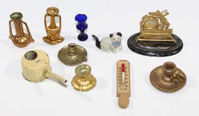 Bild Nr.3: 121-1815 Puppenstubenzubehör u.a. Rock: (Spielzeug, Puppen)