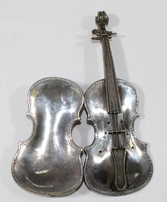 Bild Nr.3: 121-1849 Violinuhr Russland: (Uhren)