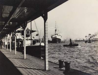 Bild Nr.2: 121-1912 Purper, Liselotte: (Photographie)