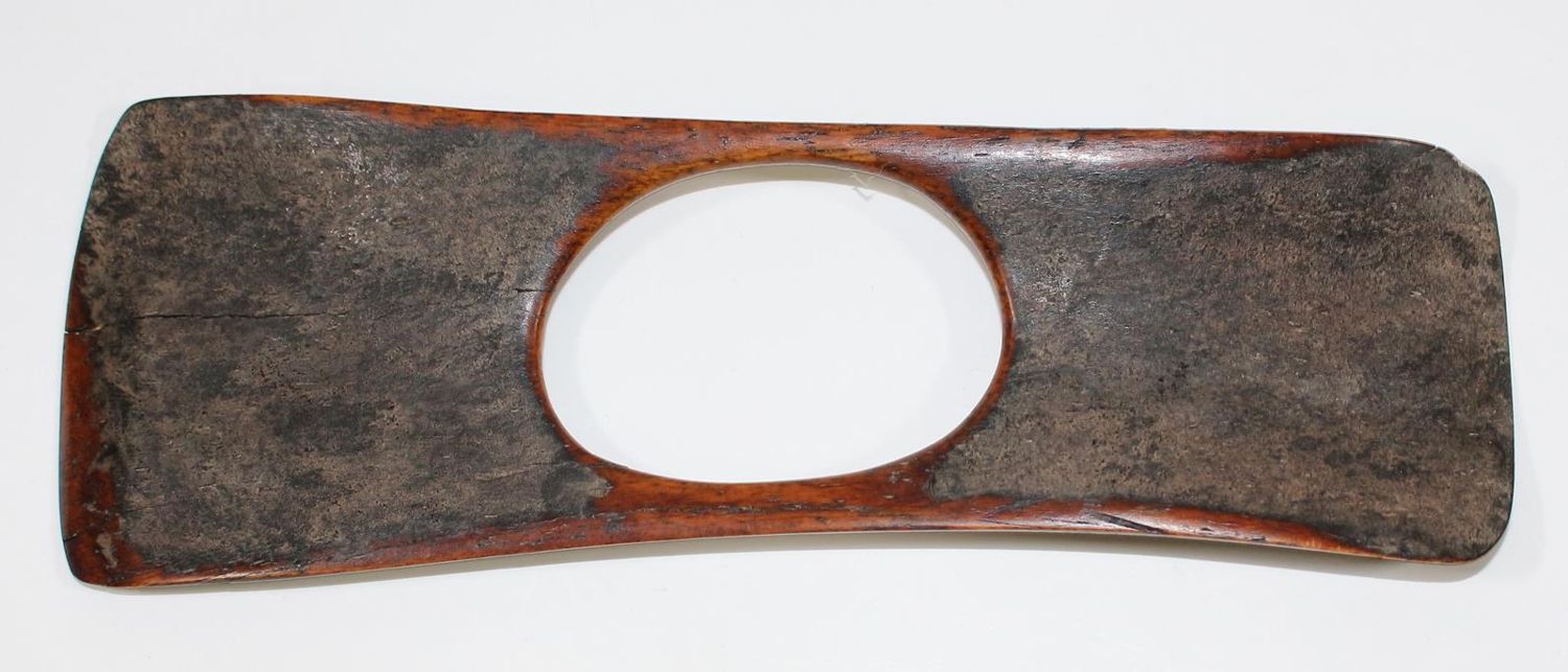 Große Abbildung Nr.2: 122-1357 Burunsi Armschmuck: (Afrika, Sammlung Nerlich München)