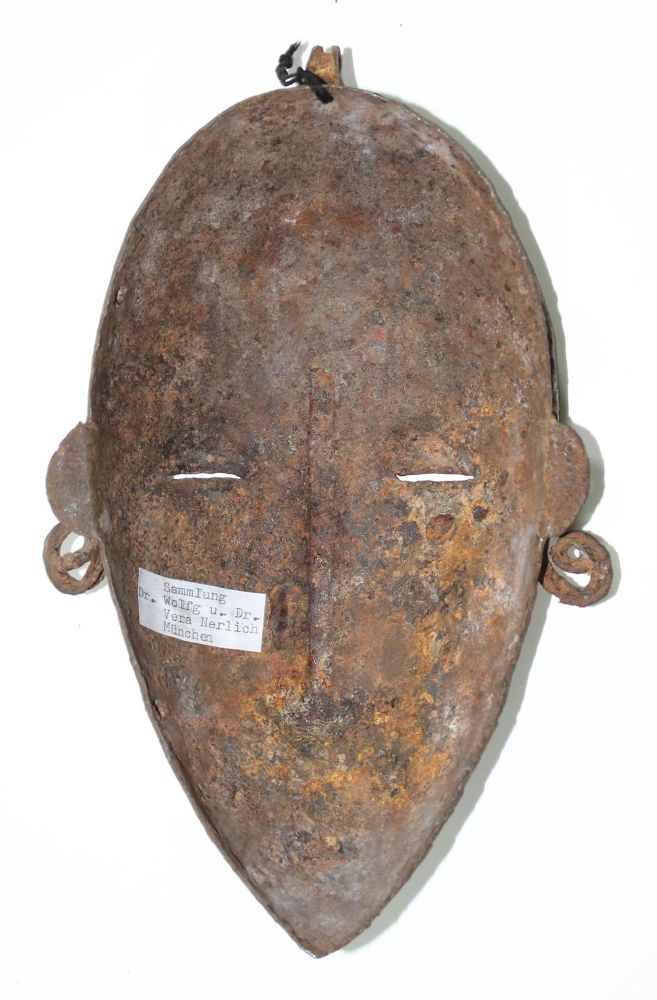 Große Abbildung Nr.3: 122-1362 Eisenmaske Dogon: (Afrika, Sammlung Nerlich München)