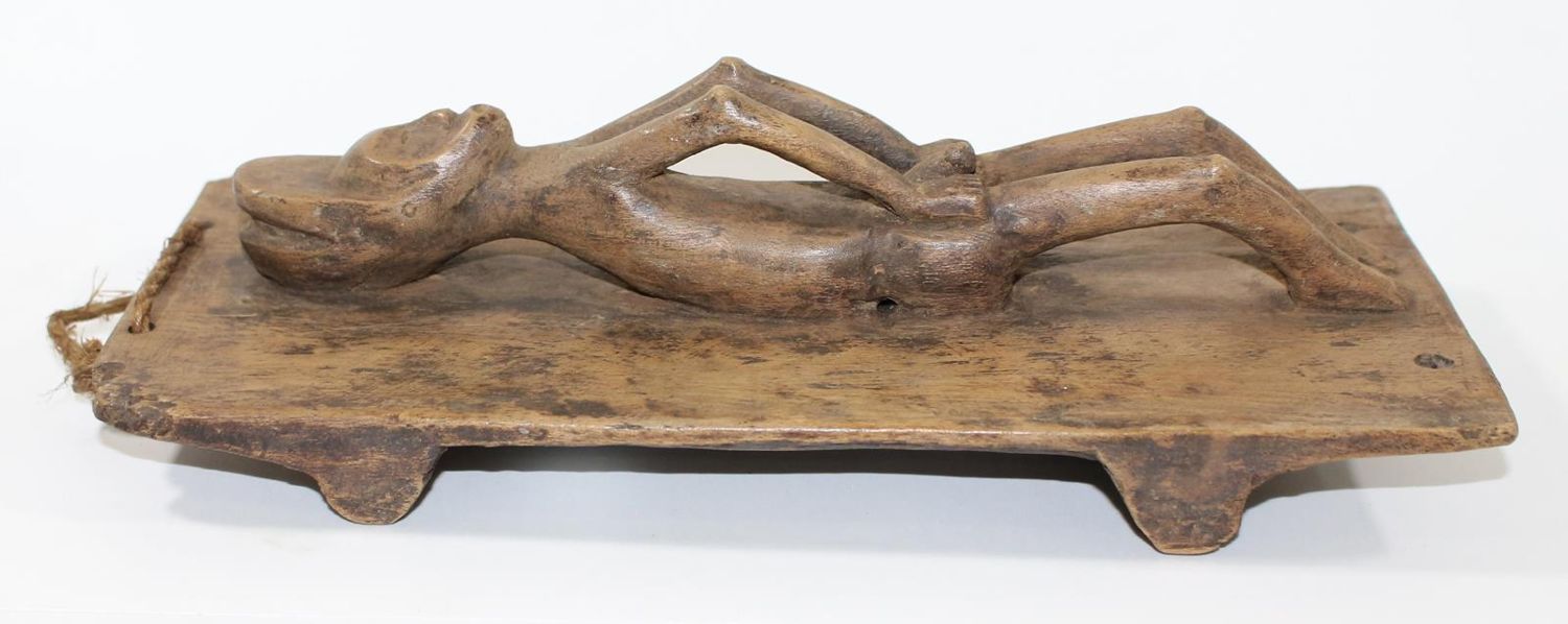 Große Abbildung Nr.2: 122-1381 Mbole Figur D.R.Kongo: (Afrika, Sammlung Wolfgang Nerlich)