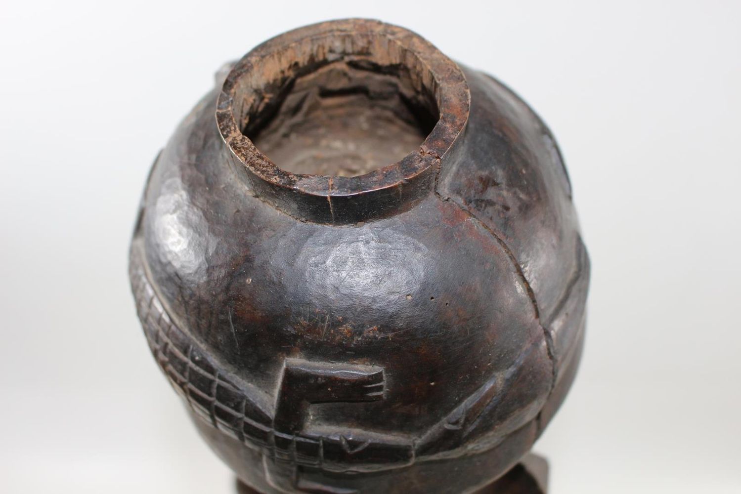 Große Abbildung Nr.3: 122-1390 Senufo sitzende Mutterfigur: (Afrika)