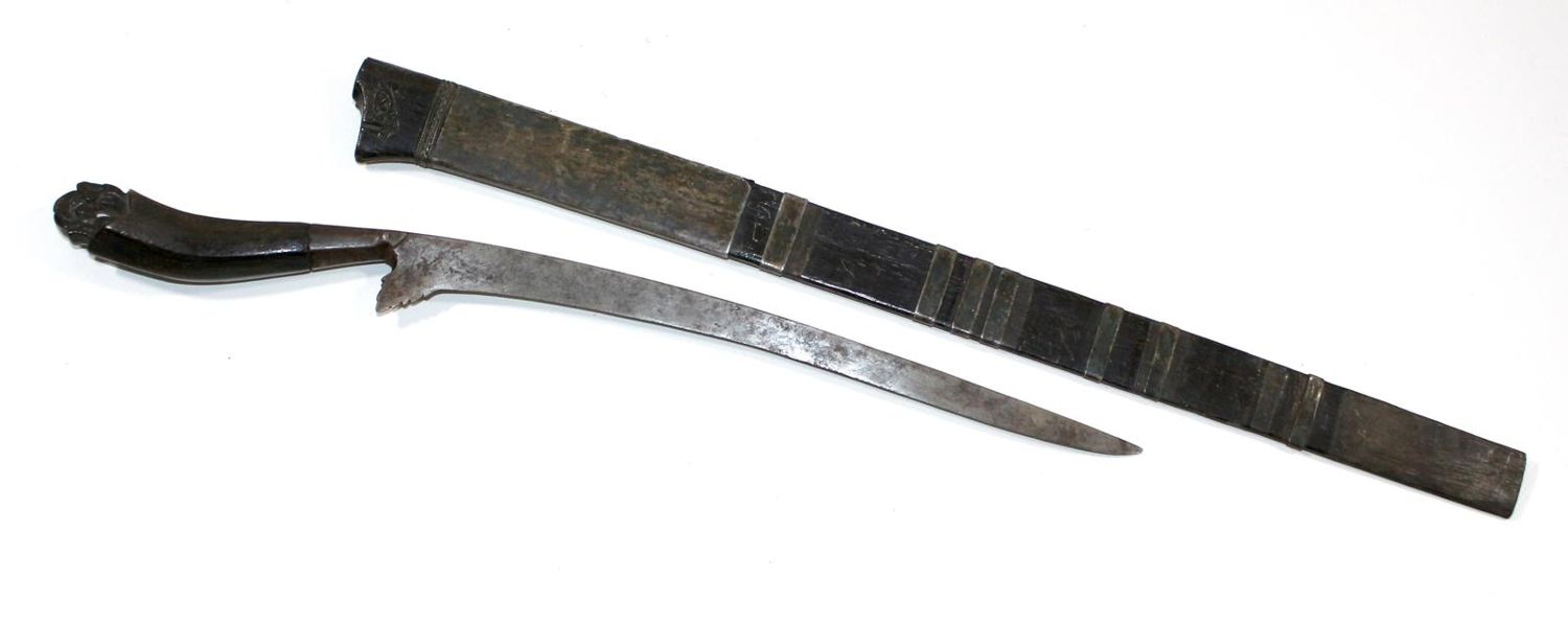 Große Abbildung Nr.1: 122-1454 Messer mit Nashorngriff: (Asiatika)