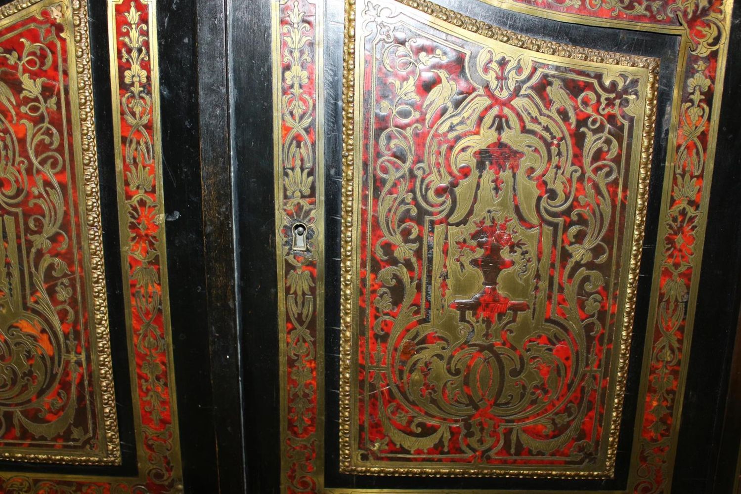 Große Abbildung Nr.8: 122-1506 Boulle Schreibtisch: (Möbel)