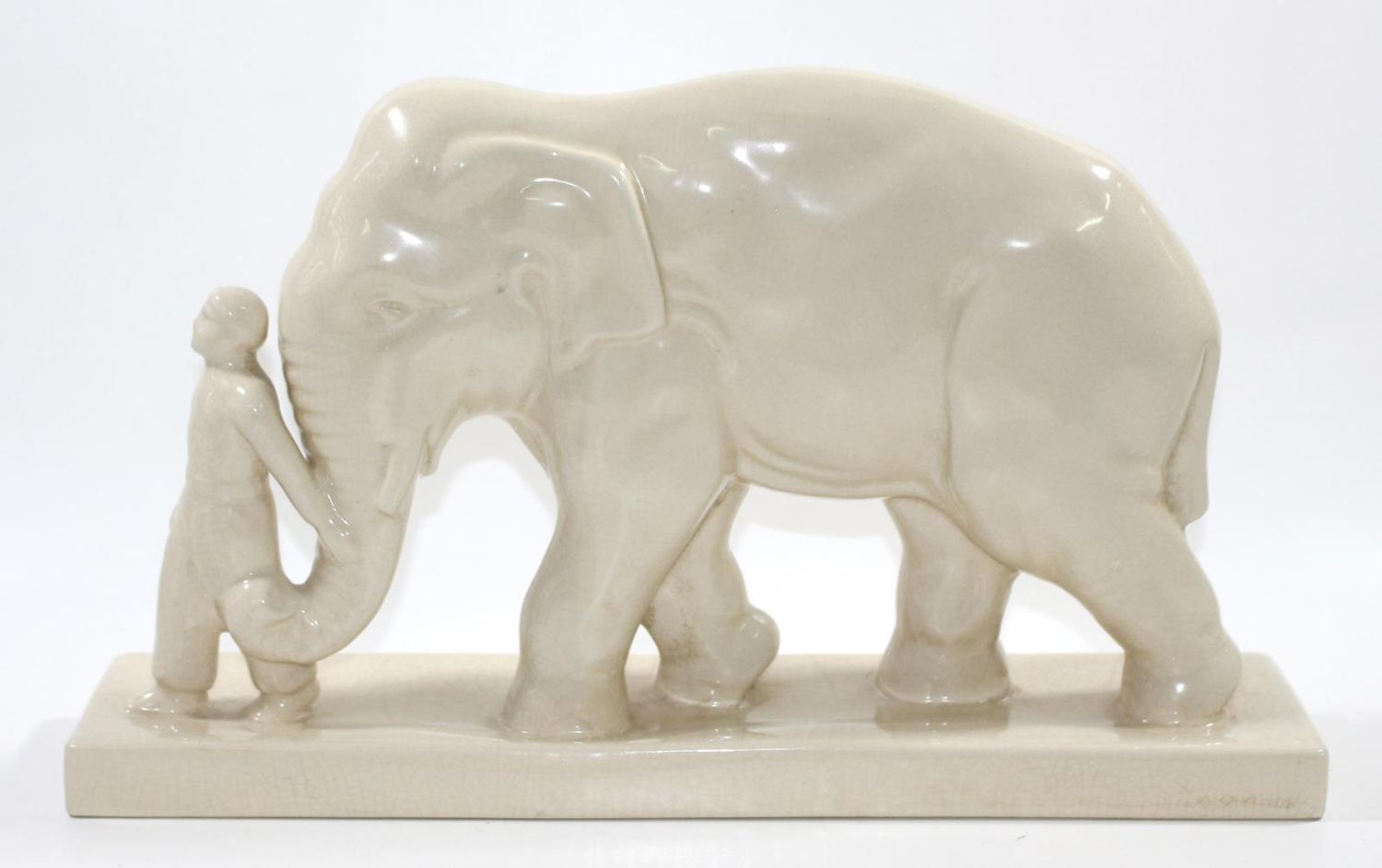 Große Abbildung Nr.1: 122-1522 Elefant mit Führer: (Porzellan u. Keramik)