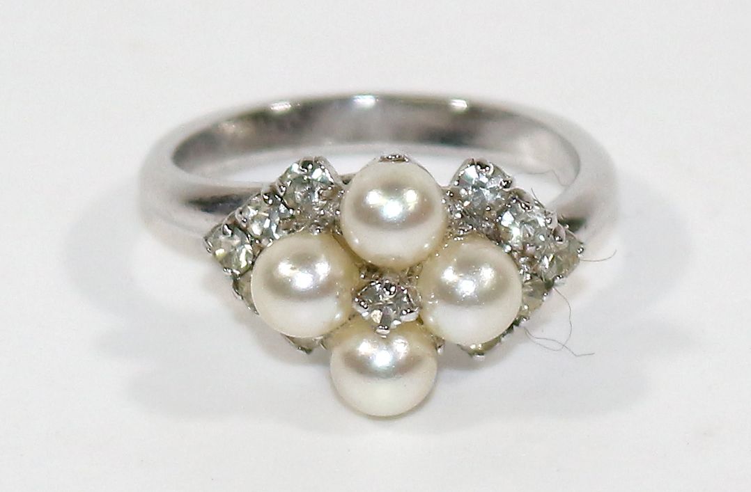 Große Abbildung Nr.1: 122-1603 Christian Dior Damenring: (Schmuck, Ringe)