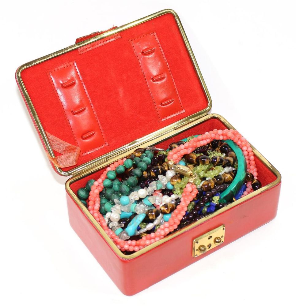 Große Abbildung Nr.1: 122-1607 Edelsteinschmuck: (Schmuck, Sammlungen)