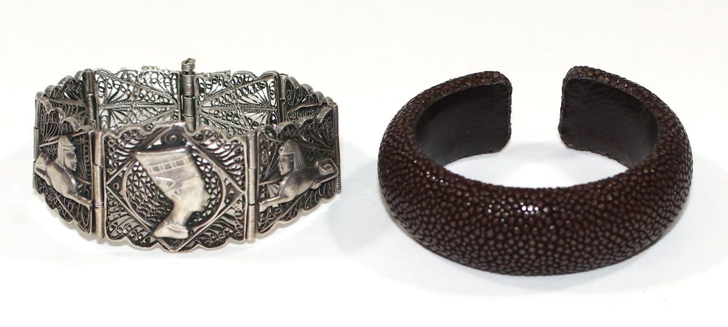 Große Abbildung Nr.2: 122-1610 Schmucksammlung: (Schmuck, Sammlungen)