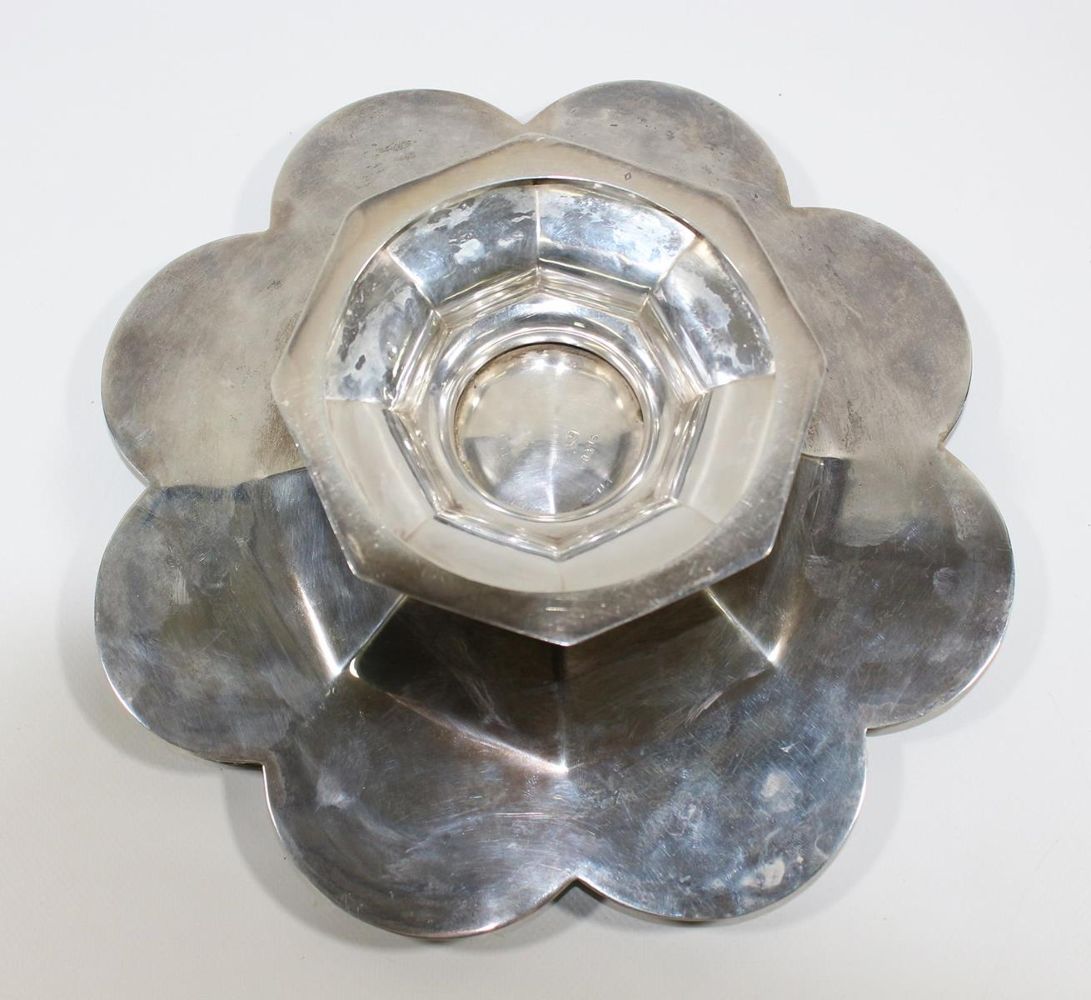 Große Abbildung Nr.3: 122-1630 Sheffield Jugendstil Tazza.: (Silber)
