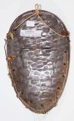 Bild Nr.3: 122-1373 Lega Maske: (Afrika, Sammlung Nerlich München)