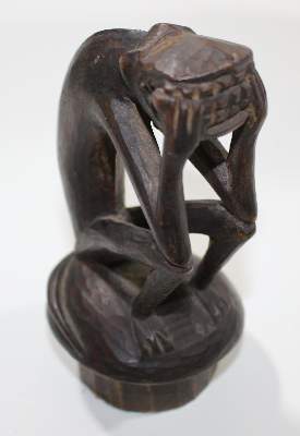 Bild Nr.4: 122-1390 Senufo sitzende Mutterfigur: (Afrika)