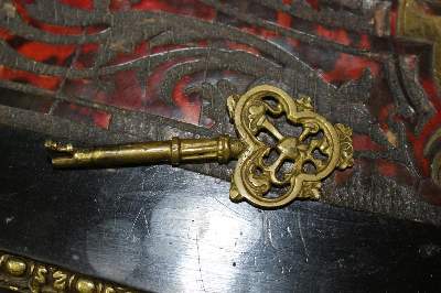 Bild Nr.4: 122-1506 Boulle Schreibtisch: (Möbel)