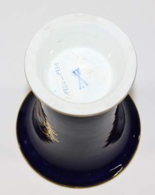 Bild Nr.2: 122-1537 Meissen Kratervase: (Porzellan u. Keramik, Meissen)
