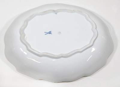 Bild Nr.3: 122-1538 Meissen Ovalschale mit: (Porzellan u. Keramik, Meissen)