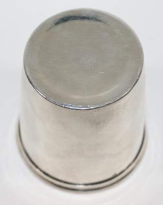 Bild Nr.2: 122-1627 Paris Silberbecher: (Silber)
