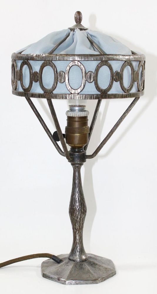 Große Abbildung Nr.1: 123-1996 Tischlampe Jugendstil.: (Varia)