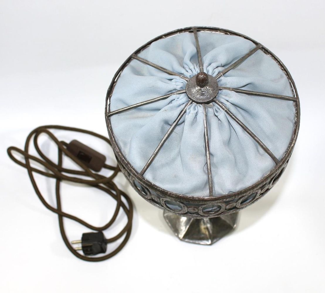 Große Abbildung Nr.3: 123-1996 Tischlampe Jugendstil.: (Varia)