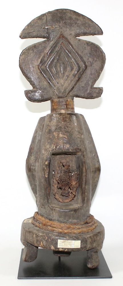 Große Abbildung Nr.4: 123-2038 Kota Ahnenfigur.: (Afrika, Sammlung Nerlich München)