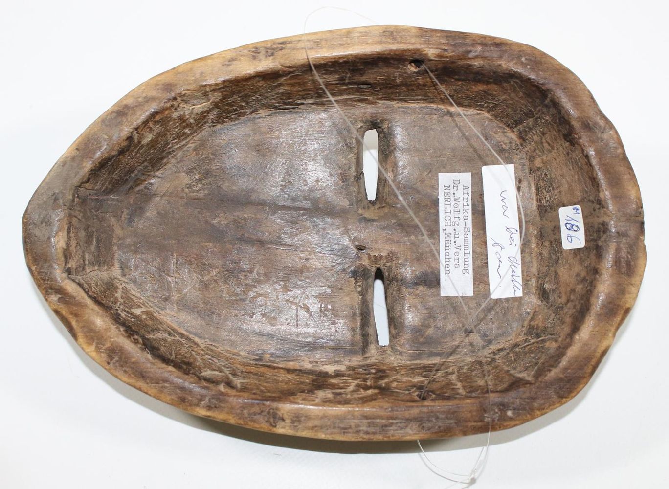 Große Abbildung Nr.3: 123-2042 Lega D.R.Kongo: (Afrika, Sammlung Nerlich München)