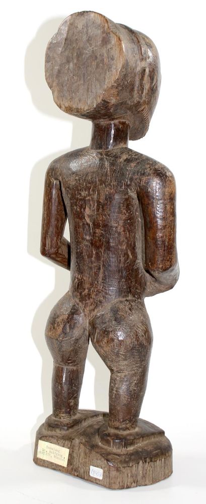 Große Abbildung Nr.3: 123-2043 Männliche Figur der Luba-Hemba: (Afrika, Sammlung Nerlich München)