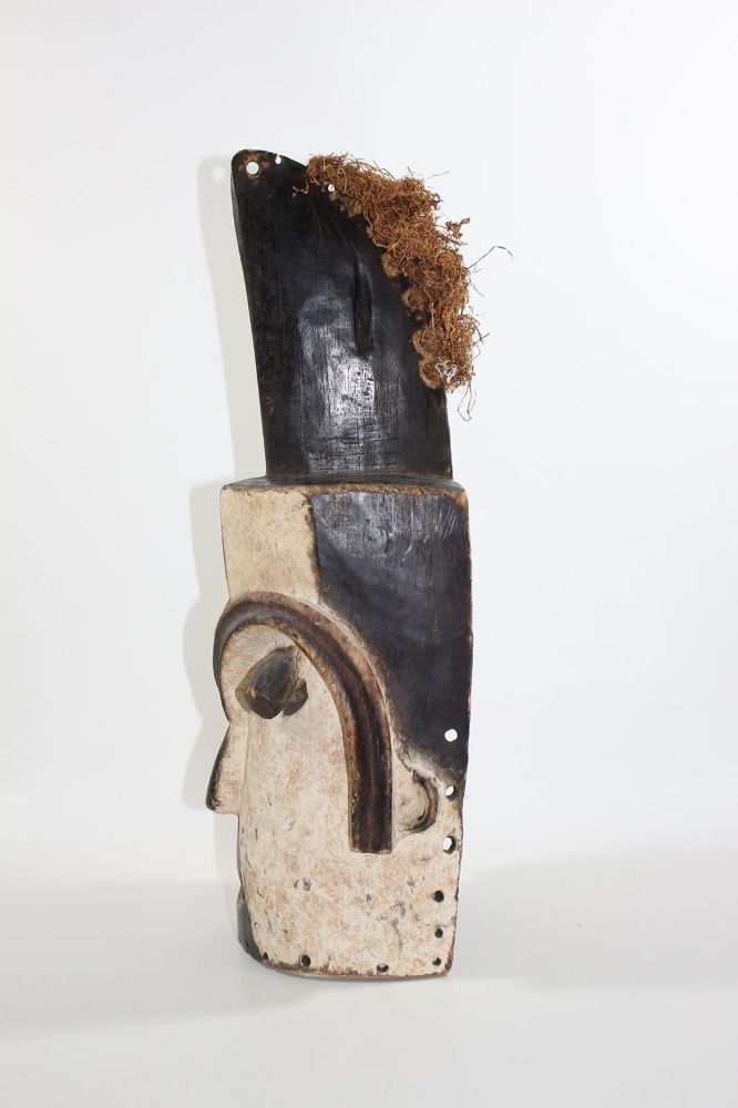 Große Abbildung Nr.3: 123-2046 Maske der Fang Gabun: (Afrika, Sammlung Nerlich München)