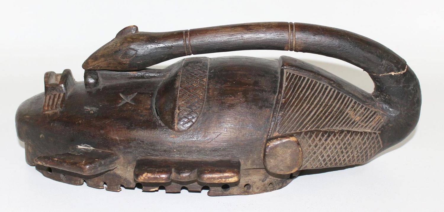 Große Abbildung Nr.2: 123-2048 Maske der Jimini: (Afrika, Sammlung Nerlich München)