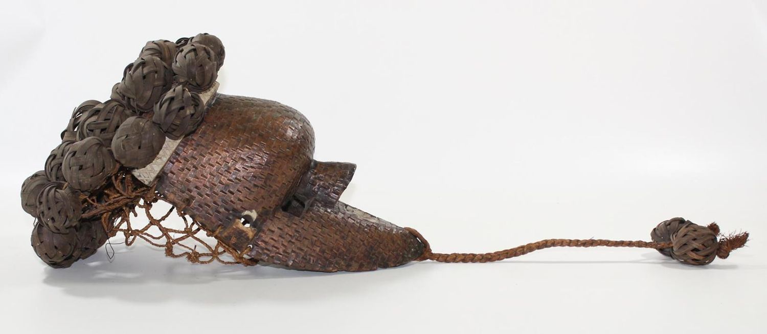 Große Abbildung Nr.2: 123-2054 Salampasu Maske Zaire: (Afrika, Sammlung Nerlich München)