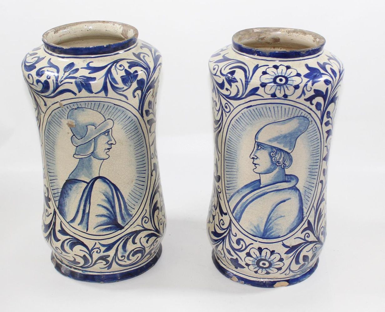 Große Abbildung Nr.2: 123-2064 Albarelli mit Königsportrait.: (Apothekenwesen, Albarello)
