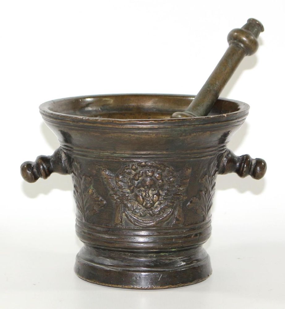 Große Abbildung Nr.1: 123-2133 Barockmörser.: (Apothekenwesen, Mörser)