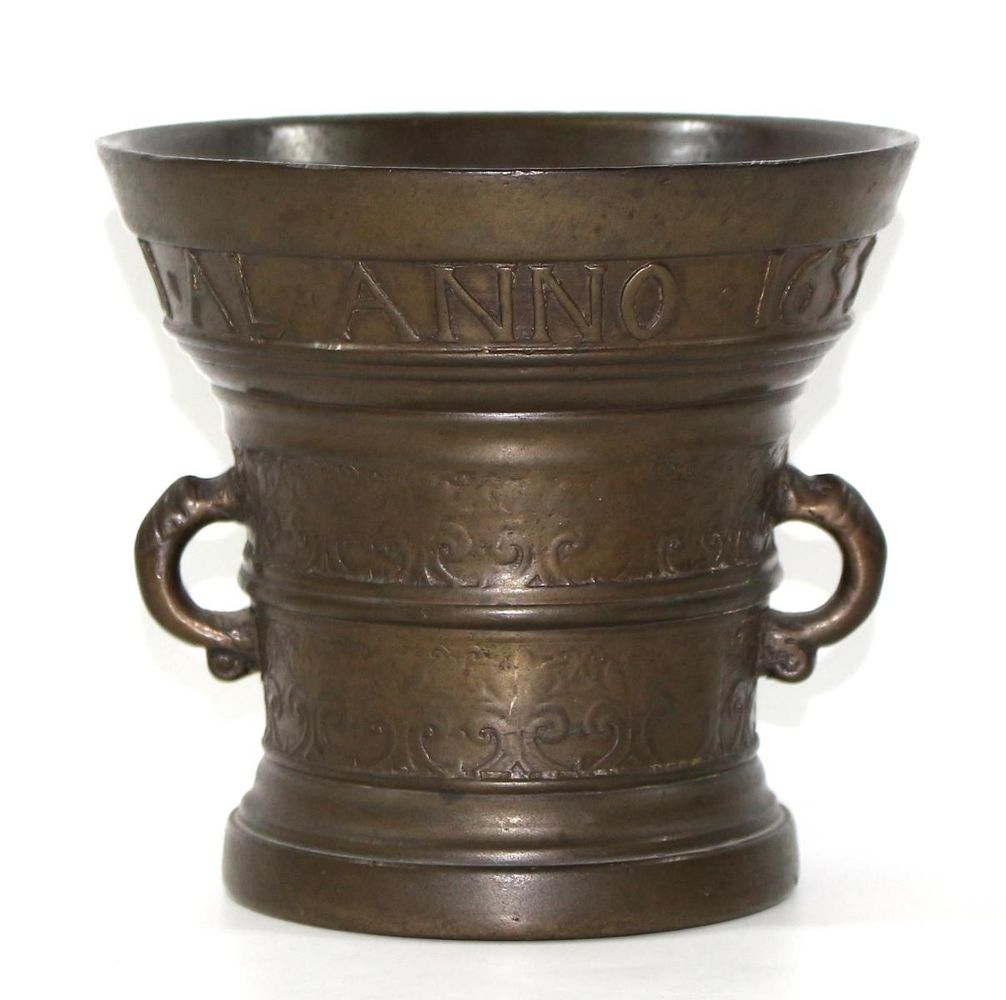 Große Abbildung Nr.1: 123-2141 Barockmörser: (Apothekenwesen, Mörser)