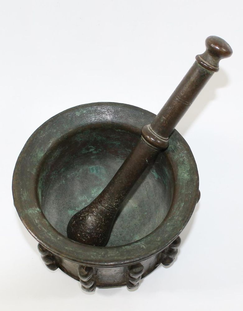 Große Abbildung Nr.2: 123-2155 Rippenmörser,: (Apothekenwesen, Mörser)