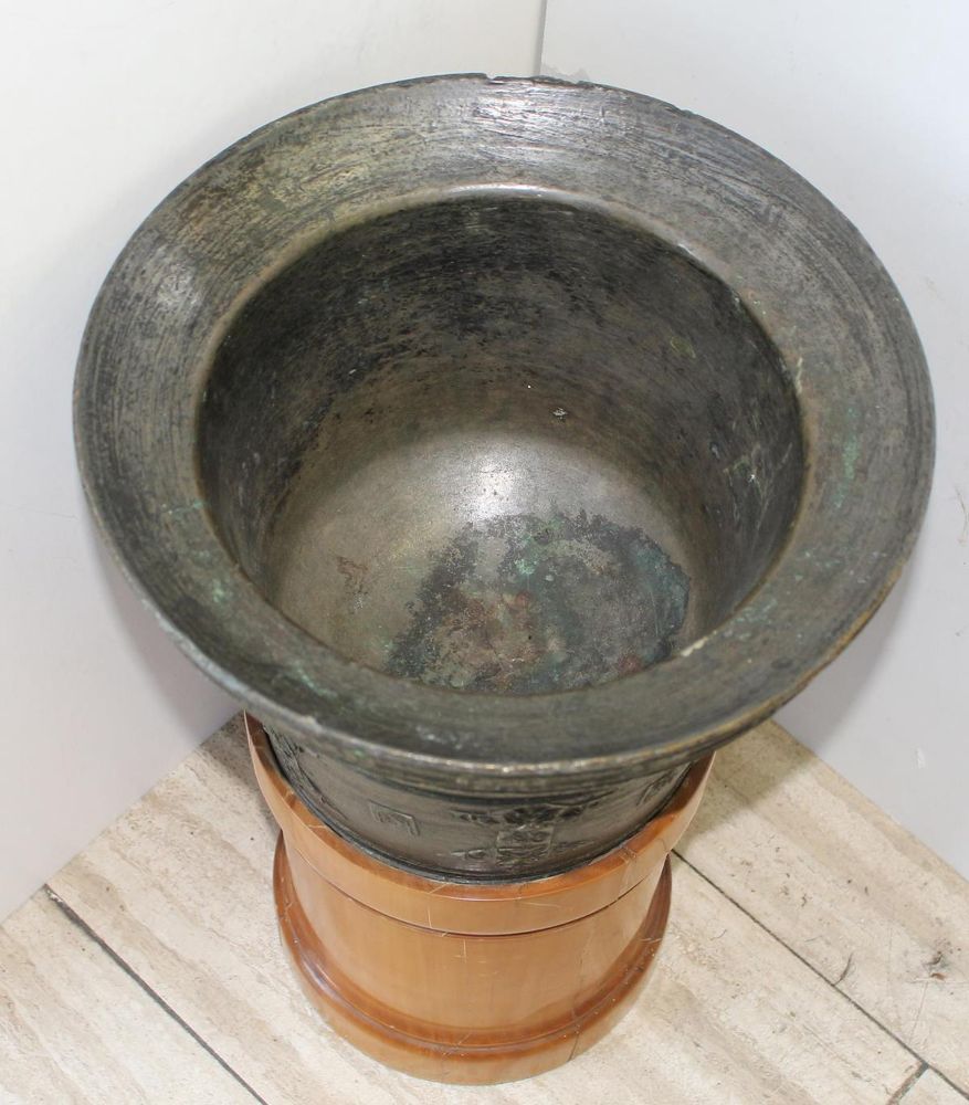 Große Abbildung Nr.2: 123-2158 Seltener spanischer Mörser: (Apothekenwesen, Mörser)