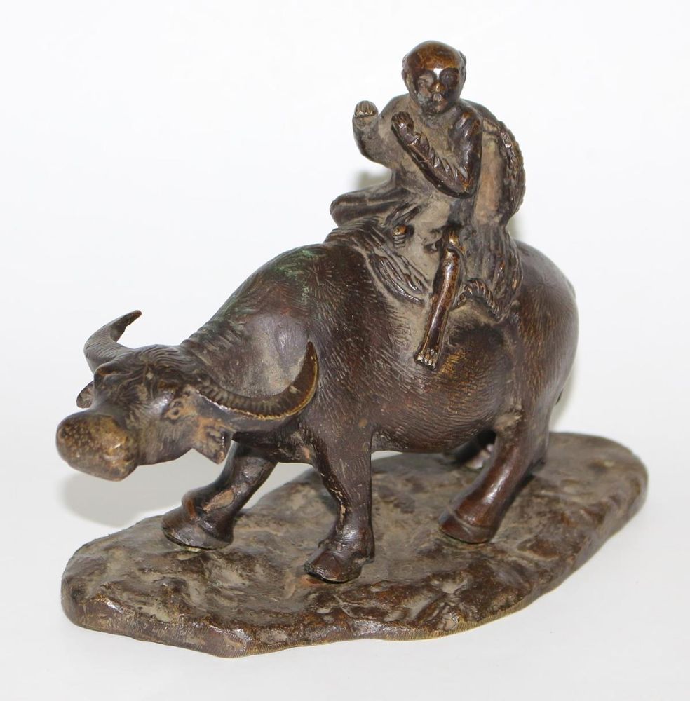 Große Abbildung Nr.1: 123-2184 Bronze Bauer auf: (Asiatika)