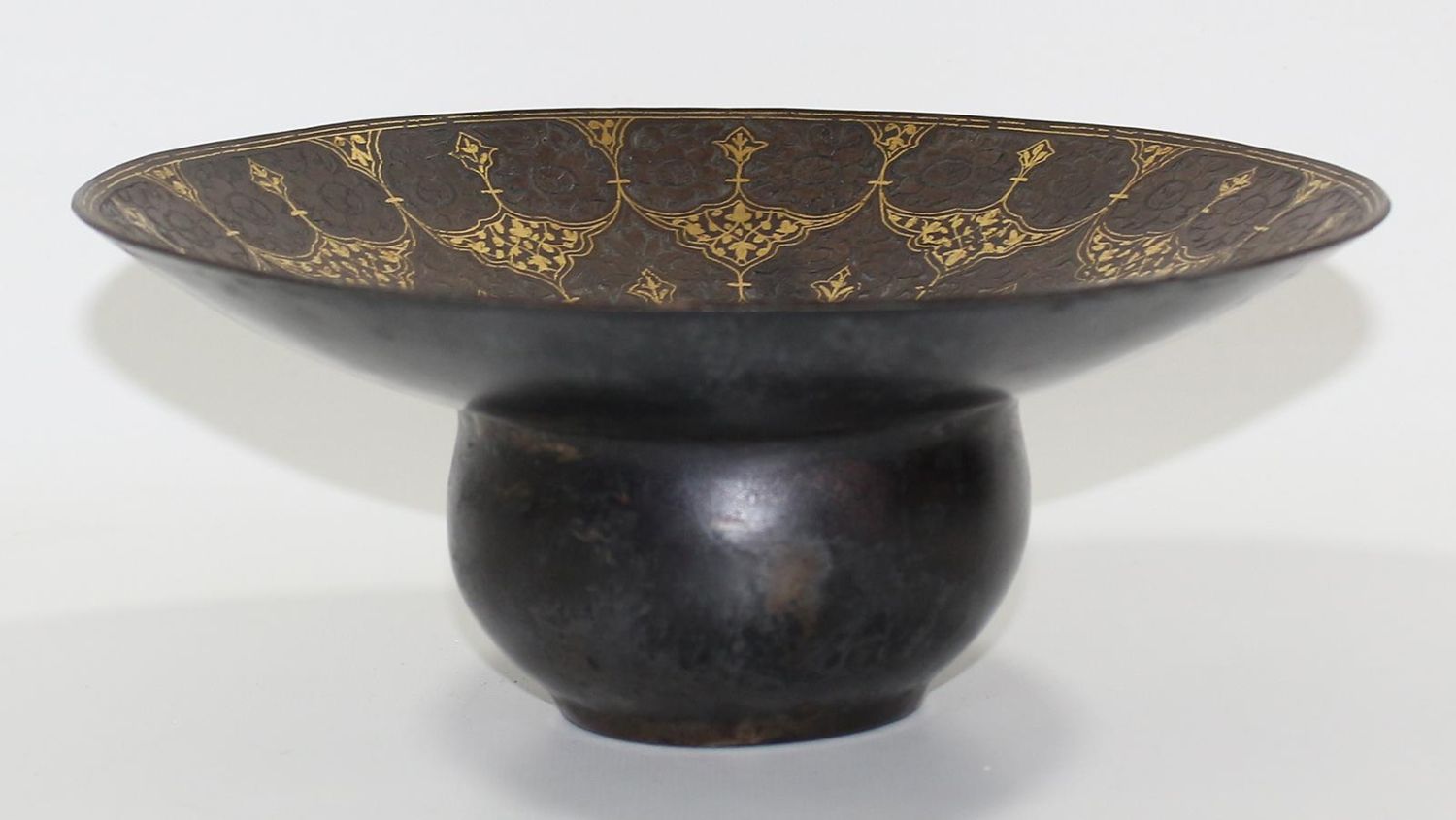 Große Abbildung Nr.4: 123-2226 Wasserschale indopersisch: (Asiatika)