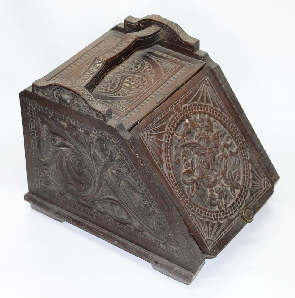 Große Abbildung Nr.1: 123-2251 Kohlekasten Holz Historismus: (Möbel)