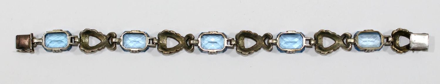 Große Abbildung Nr.2: 123-2302 Pforzheim Art Deco: (Schmuck, Armbänder)