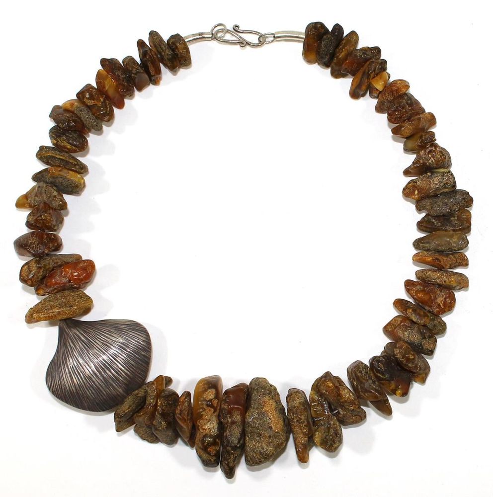 Große Abbildung Nr.1: 123-2303 Bernstein Colliers: (Schmuck)