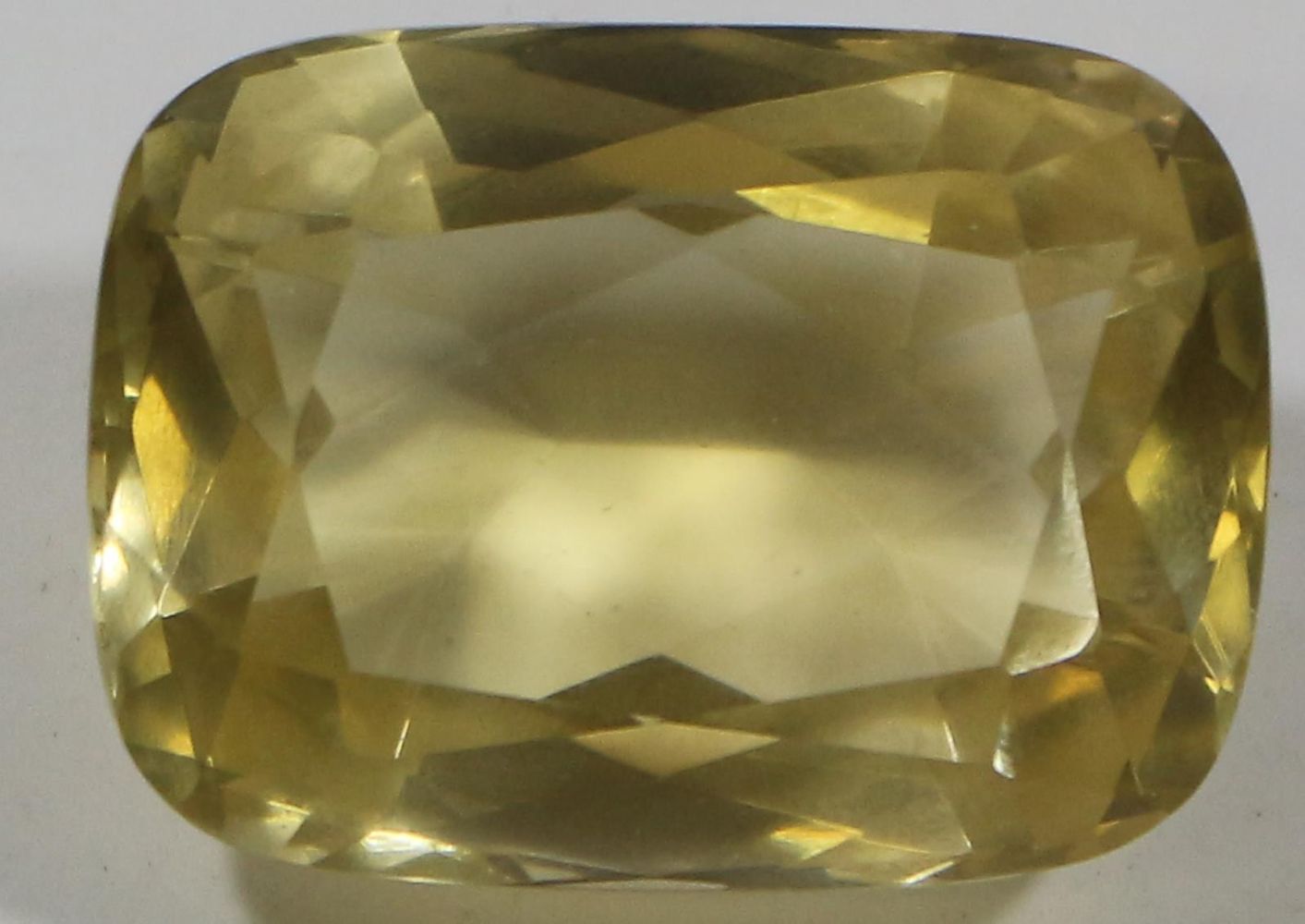 Große Abbildung Nr.2: 123-2323 Citrin von ca. 144 ct.: (Schmuck)